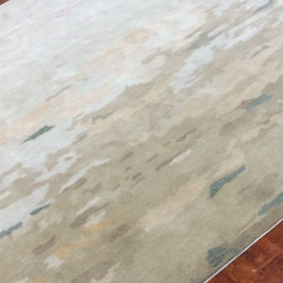 Mittelschicht Handgefertigte Tufting Weißfarbe Teppich und Teppich Custom Design für den modernen Stil