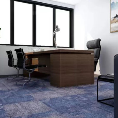 Büromoduläres PP-Teppich Luxus-abnehmbare Teppichfliesen 50x50 mit Puzzle-Muster
