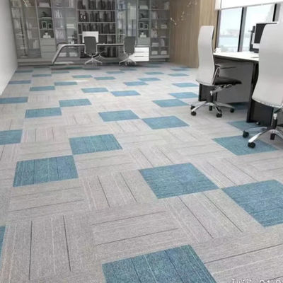 Modularer Teppich für Büroräume Luxus abnehmbare Teppichfliesen 50x50 mit einfachen Schleife Stapel