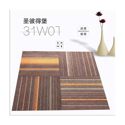 Gesamtgewicht 700-750g Luxus 100% Pp Teppichfliesen für Zuhause 50x50cm Quadrate