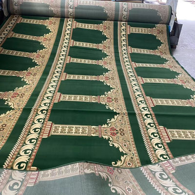 Weicher Teppich in vielen Farben mit Puzzle-Muster und Rechteckform