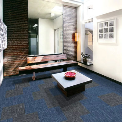 Moderner Stil 100% Pp Büro Teppich Fliesen in 50x50cm Quadrate aus OEM Commercial Teppich